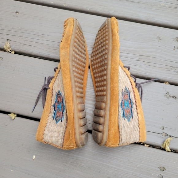 Minnetonka Moccasins El Paso Wheat Tan Suede Leather Lace-up Ankle Boots Booties - Picture 4 of 9